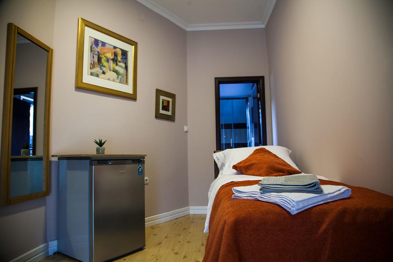 Vila Mila Riverside Apartments Semendire Dış mekan fotoğraf