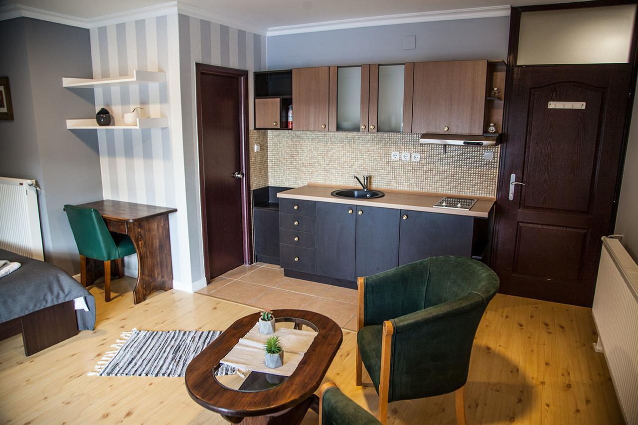 Vila Mila Riverside Apartments Semendire Dış mekan fotoğraf