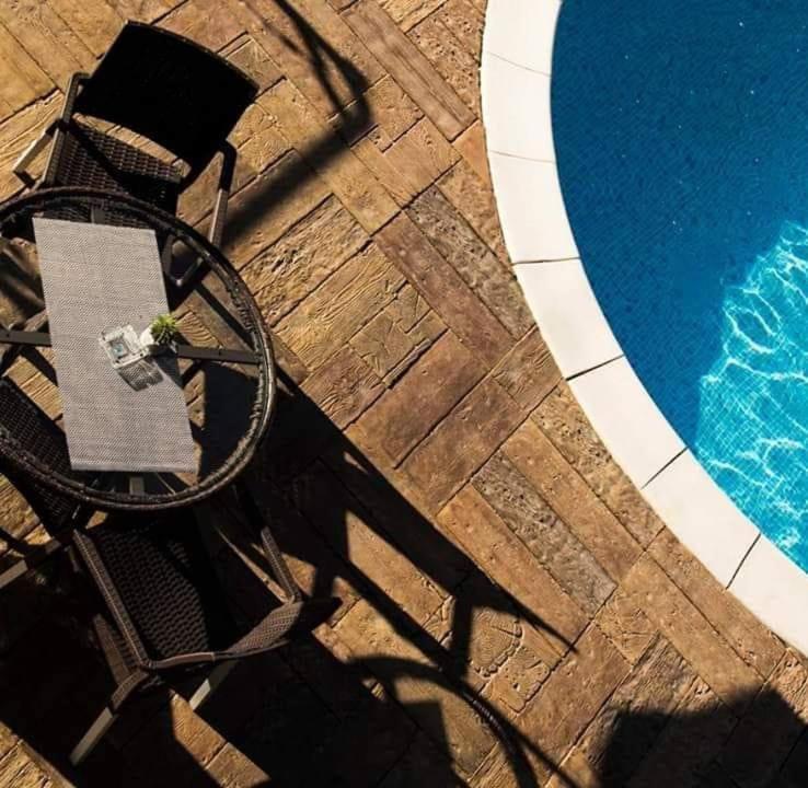 Vila Mila Riverside Apartments Semendire Dış mekan fotoğraf
